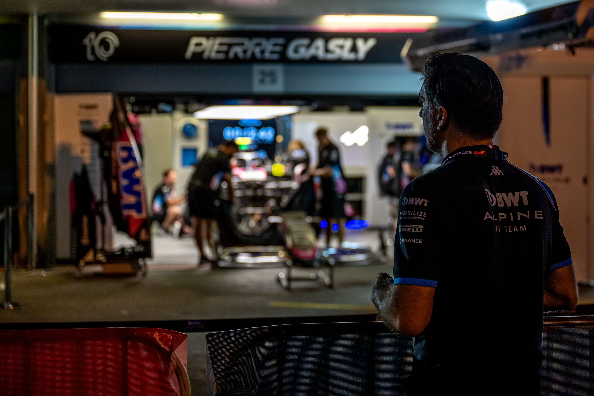 Aramco F1® Pit Lane Walk Inclusion
