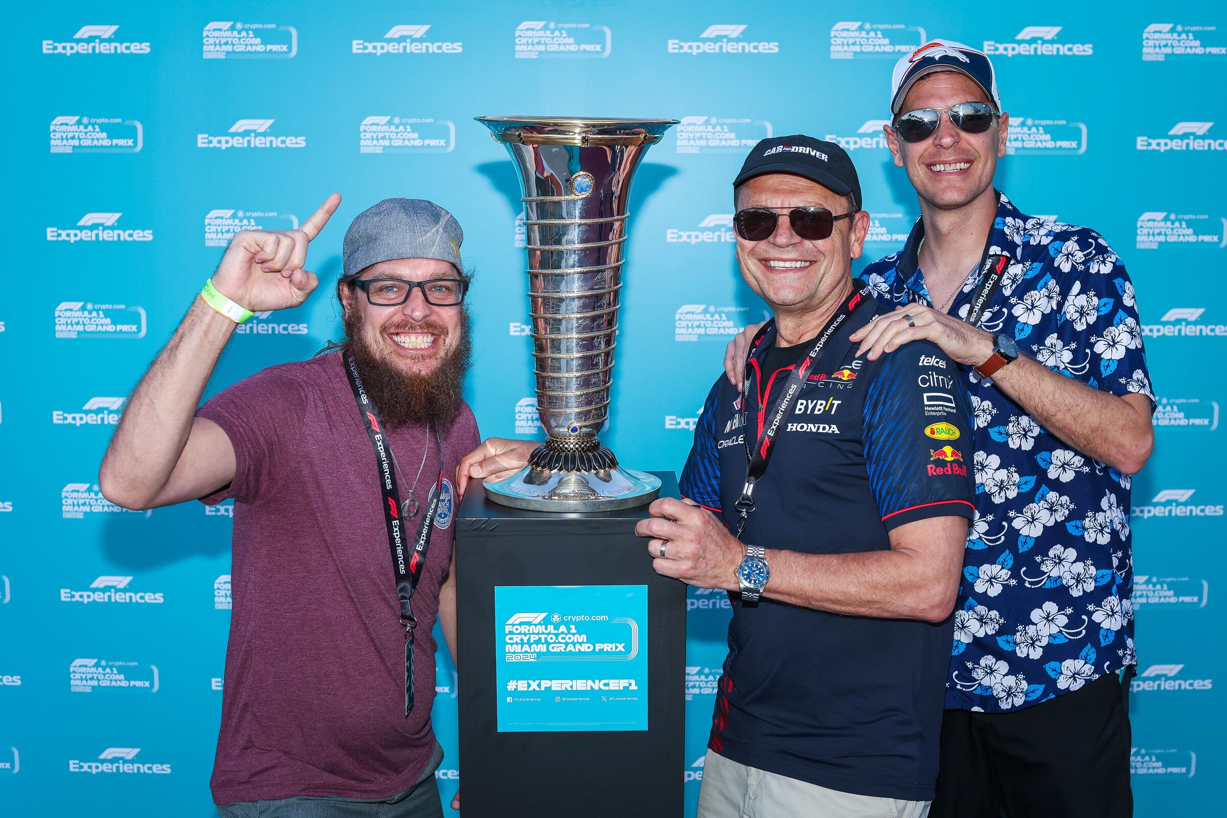 Championship Trophy Photo Inclusion
